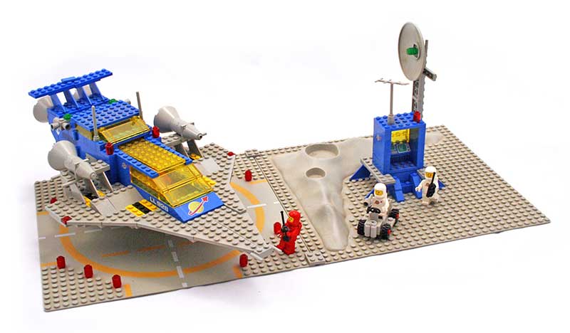 Lego Space Cruiser